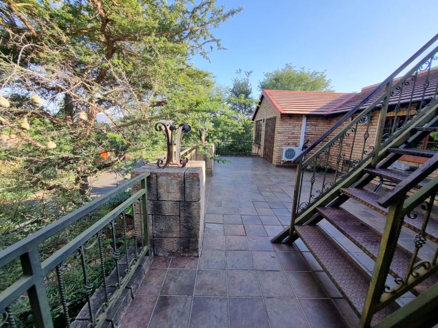 4 Bedroom Property for Sale in Buffelspoort Eco Estate North West